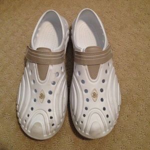 White Slip- On Dawgs