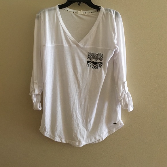 Super cute roxy 3/4 sleeve shirt!! - Picture 1 of 2
