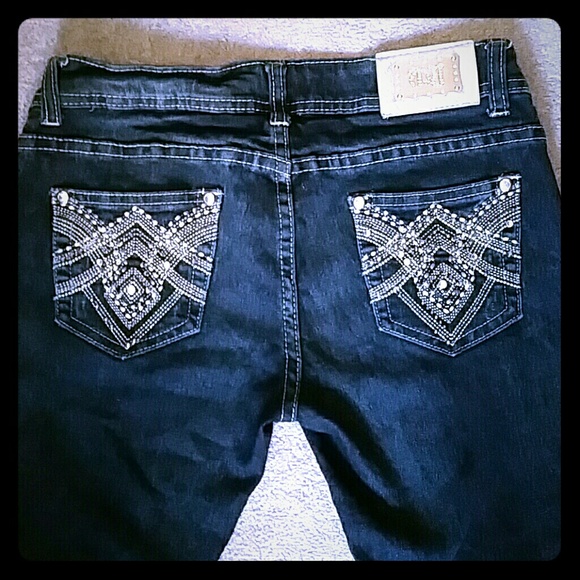 Size 3 dark jeans jewel pockets
