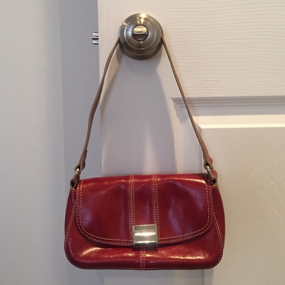 Kenneth Cole Reaction Handbags - Small purse