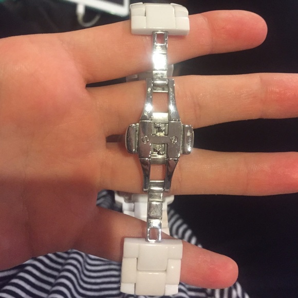 MK watch - Picture 4 of 4