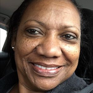 Meet your Posher, Janet