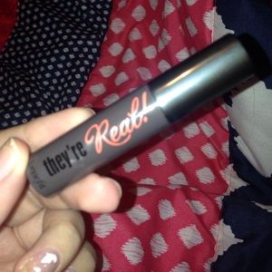 They're Real! Mini size mascara