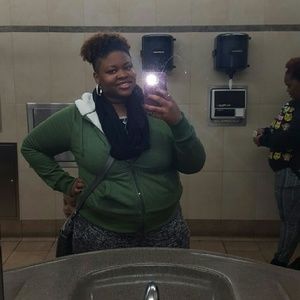 Meet your Posher, Latesha