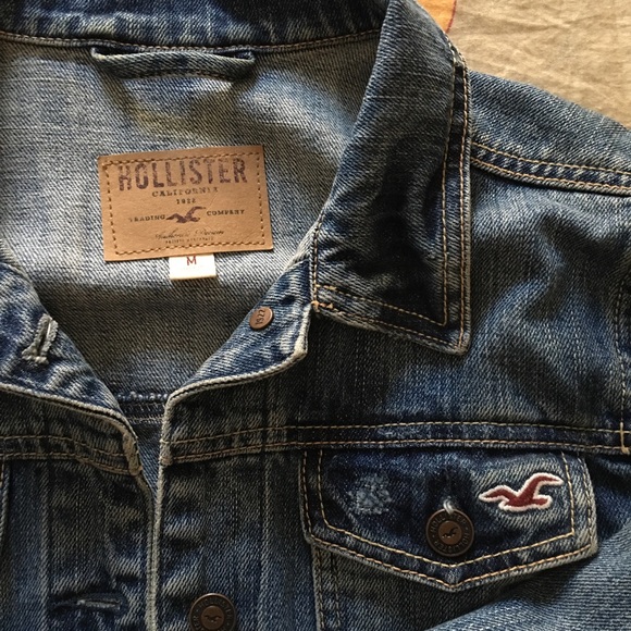 🎉🎉Brand new Hollister jean jacket . SiZe M. Nwot - Picture 2 of 2