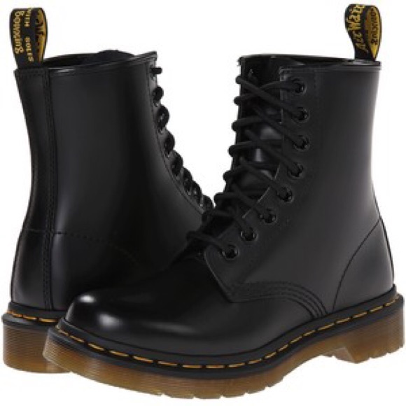 DR MARTENS