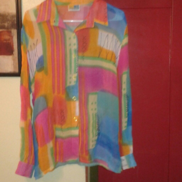 THE MOST AMAZING BLOUSE ON THE BEACH! #1 - Picture 1 of 4