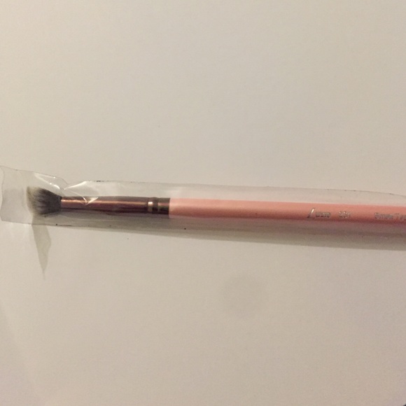 Luxie Rose Gold Small Tapered Blending Brush