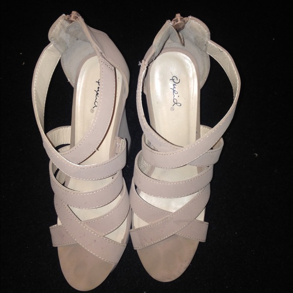 Nude wedges