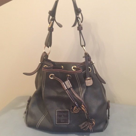 Dark Brown Dooney & Bourke Purse!