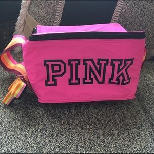 LIMITED EDITION VS PINK COOLER & KEYCHAIN