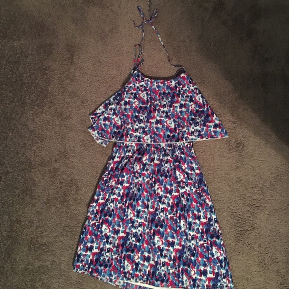 Short dress - Picture 1 of 4