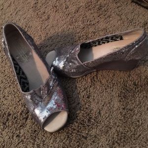 Toms Wedges