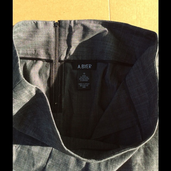 A. Byer Pencil Skirt w/Ruffle - Picture 2 of 3