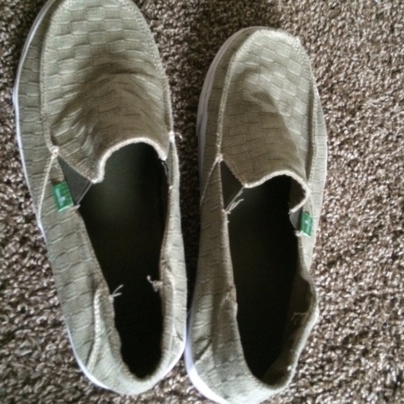 Tan sanuks