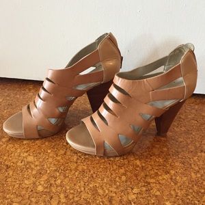Franco Sarto nude leather cage sandals
