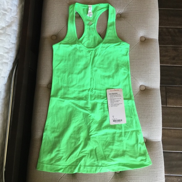 VVEUC Lululemon cool racer back green size 4 crb