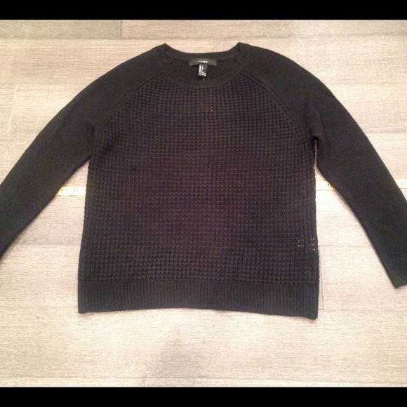 Forever 21 - Sweater NWT