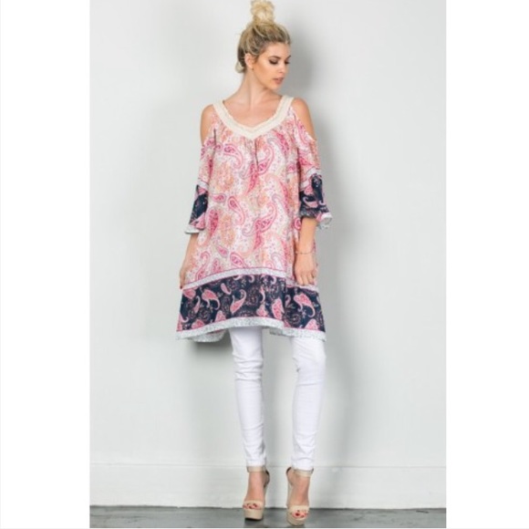 Cold Shoulder Tunic Top - Picture 2 of 3