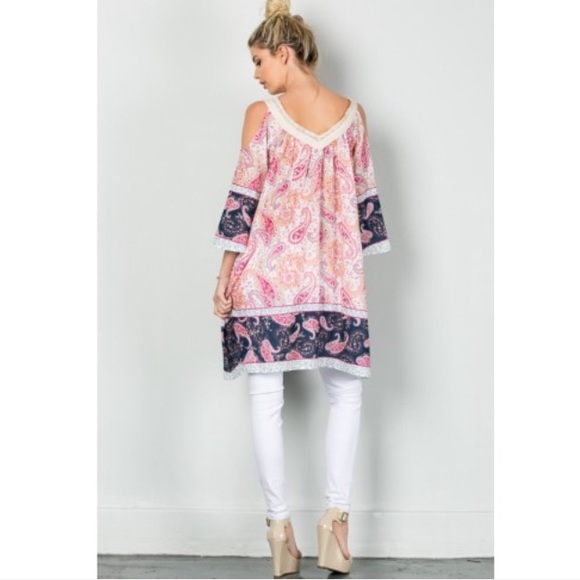 Cold Shoulder Tunic Top - Picture 3 of 3