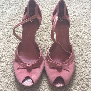 Antonio Melani pink suede heels