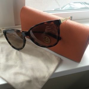 FOLDABLE Tory Burch Sunglasses Tortoiseshell