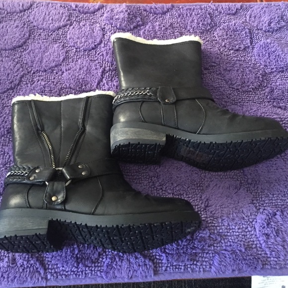 Black faux sheep fur lining boots