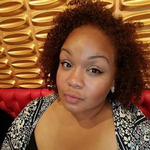 Meet your Posher, Francis