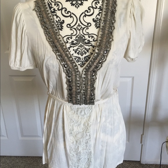 Sparkly top from buckle