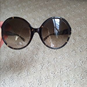 Henri Bendel round sunglasses