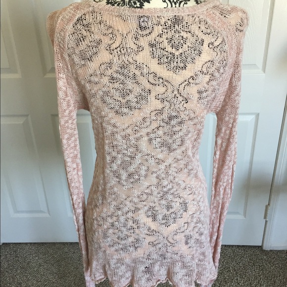 Light pink Roxy sweater - Picture 2 of 3