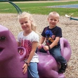 Meet your Posher, Dee