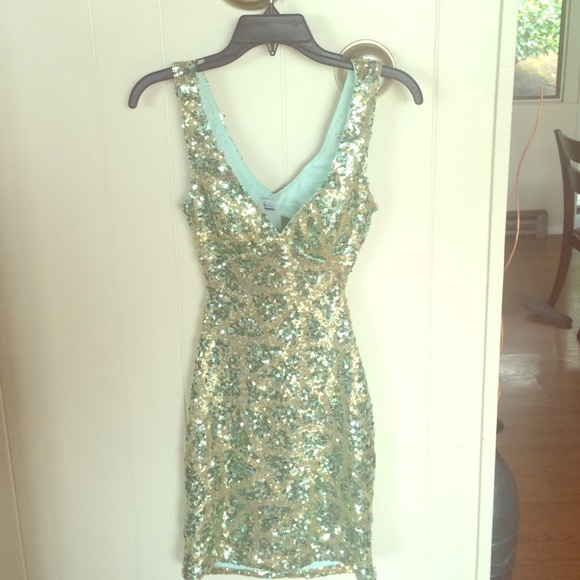 ✨Charlotte Russe size S sequin dress💚✨