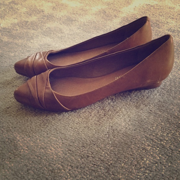 Genuine leather cognac point toe flats