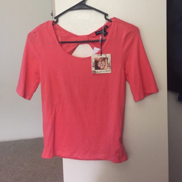 Salmon 3/4 sleeve open back top