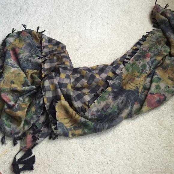 Two patterned square scarf