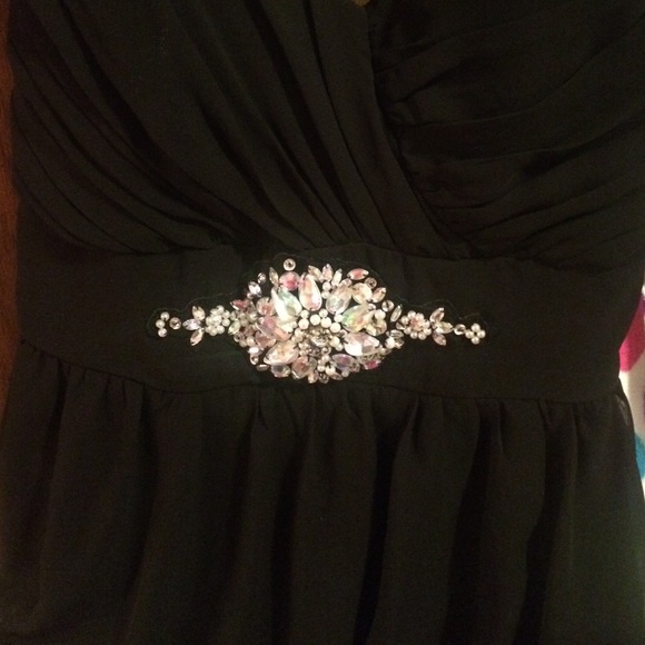 Black formal dress - Picture 4 of 4