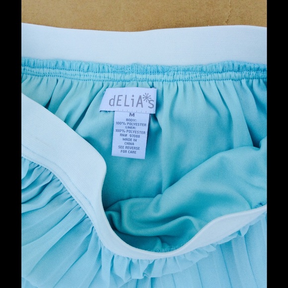 Delia’s Light Blue Pleated Skirt - Picture 3 of 3