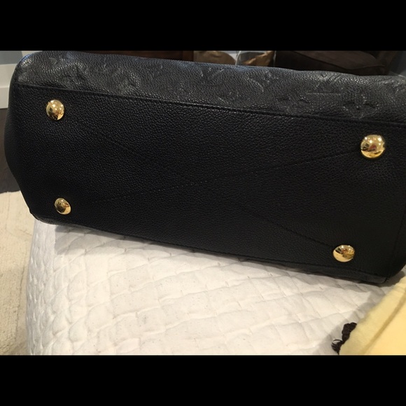 ❌SOLD❌ Louis Vuitton Montaigne Empriente MM Noir - Picture 3 of 4