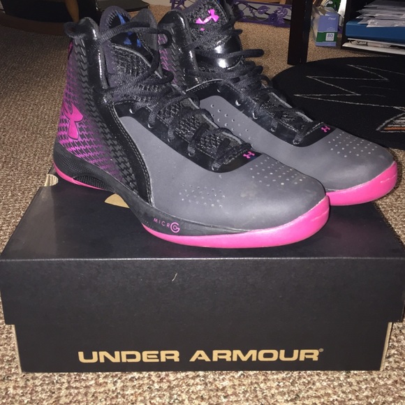 UA W Micro G Torch basketball shoes