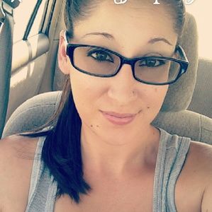 Meet your Posher, Brandy