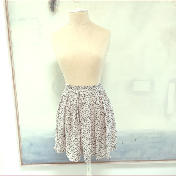 Brandy Melville Sweet Floral Mini Skirt
