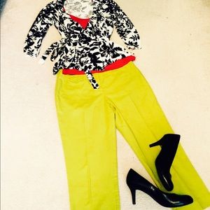 Ann Taylor Loft mustard yellow Capri pant