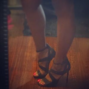 Meet your Posher, Kelley