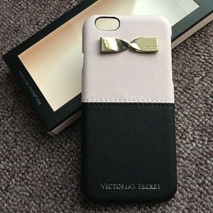 🆕 Victoria's Secret iPhone 6/6S Bow Case