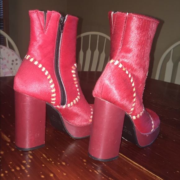 Vintage two lips red calf hair platforms - Picture 2 of 3