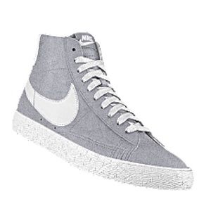 Nike Blazer Mid size 7