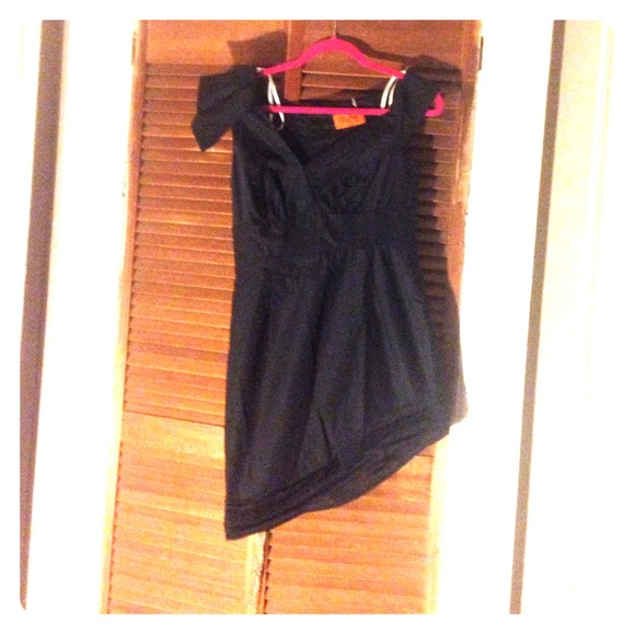 Boom by Joy Han black cocktail dress