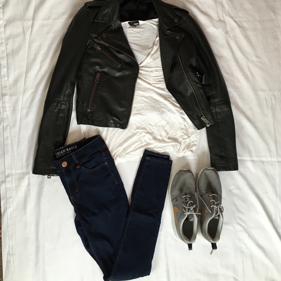 Dark blue jeans