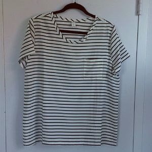 *LAST CHANCE SALE* NWOT Striped Pocket T Shirt